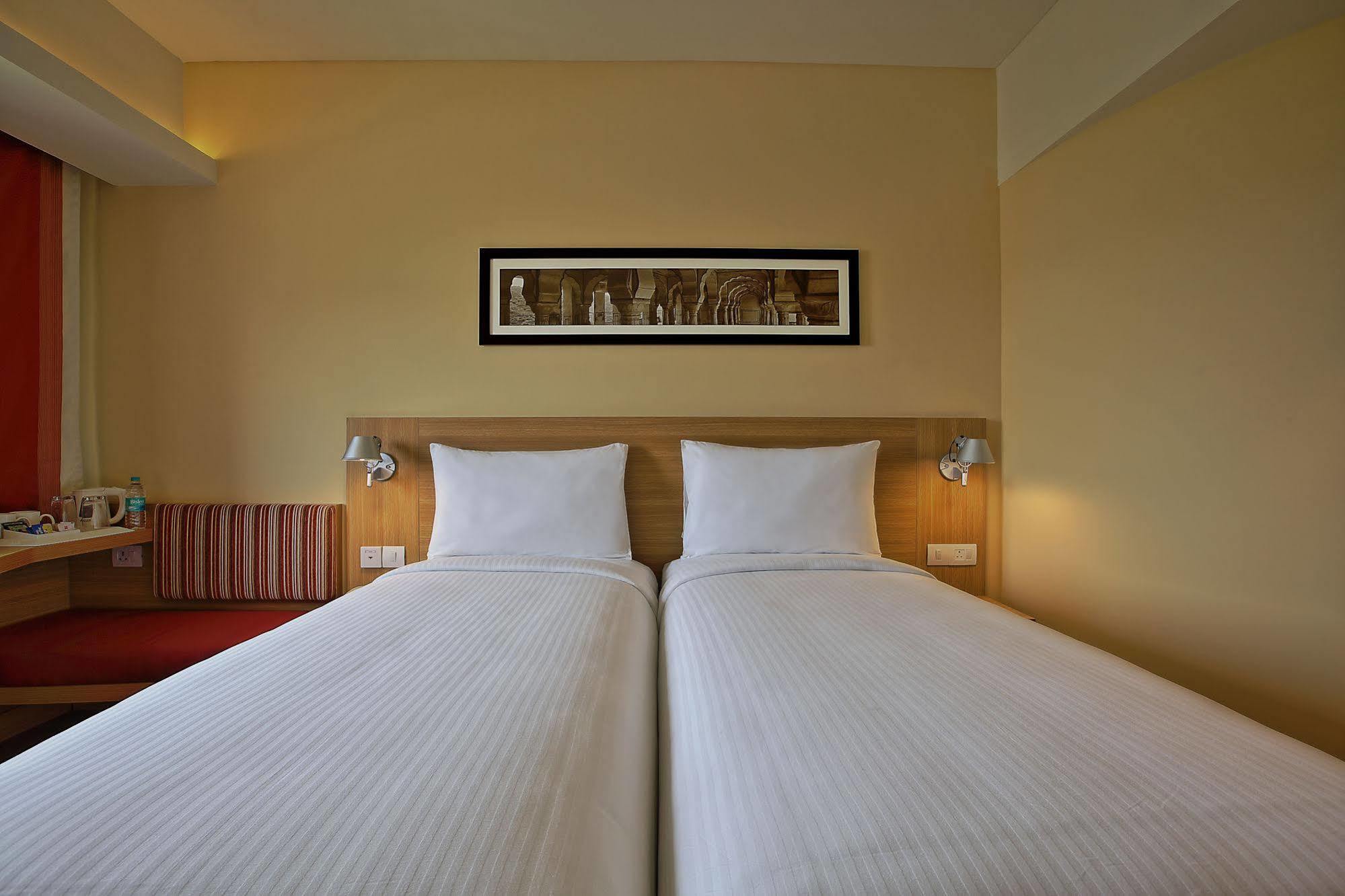 Ibis Pune Viman Nagar - An Accor Brand Kültér fotó